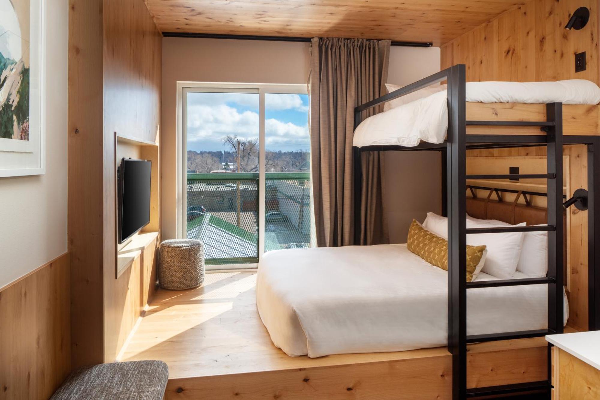 Kinship Landing Hotel Colorado Springs Ruang foto