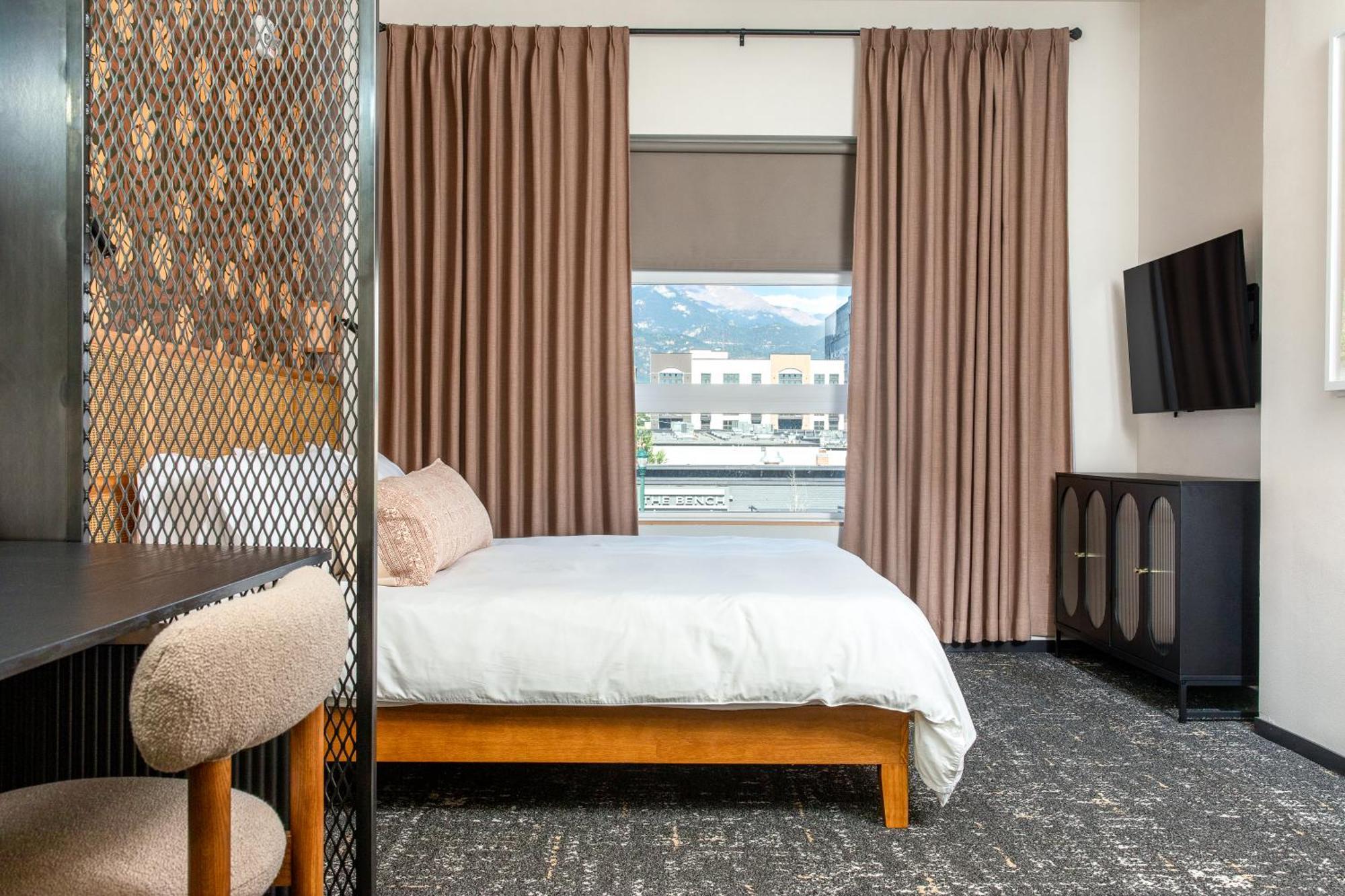 Kinship Landing Hotel Colorado Springs Bagian luar foto