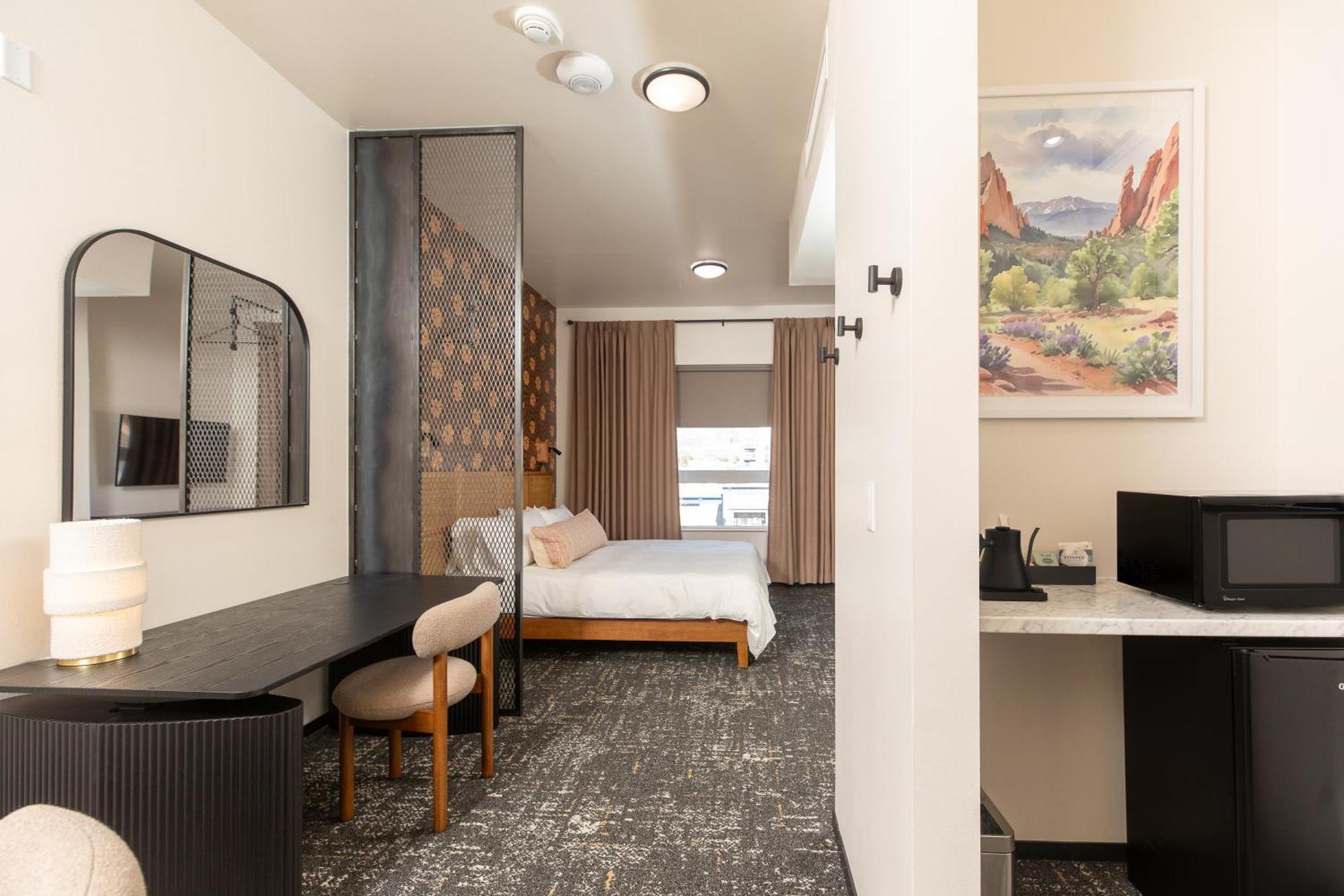 Kinship Landing Hotel Colorado Springs Bagian luar foto